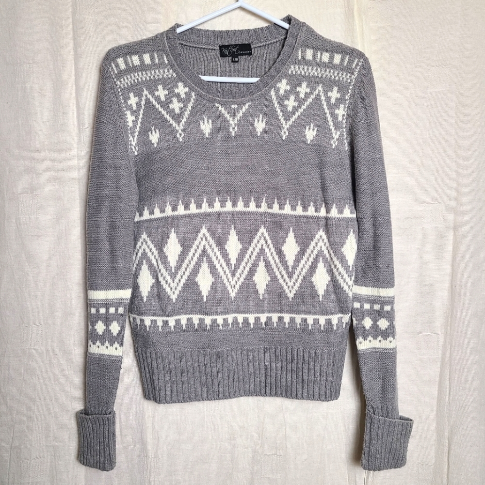 Knit Set Fashion Collection Women's Winter Holiday Grey Knit Sweater